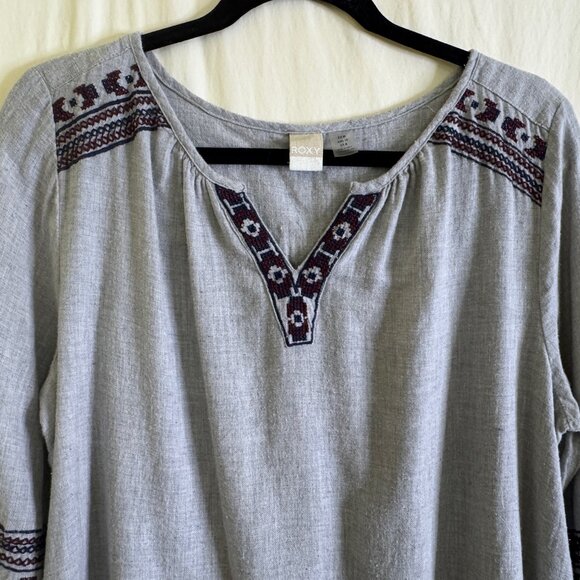 Roxy Embroidered Top/Blouse Women's Size 8 Gray Boho Peasant Beach - Picture 2 of 8